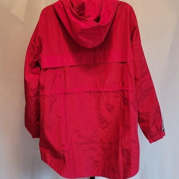 🌟HOST PICK🌟 Tommy Hilfiger Red Logo Raincoat - Picture 4 of 16